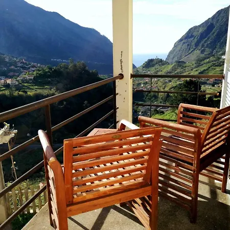 Villa Casa Do Vale à São Vicente Extérieur photo